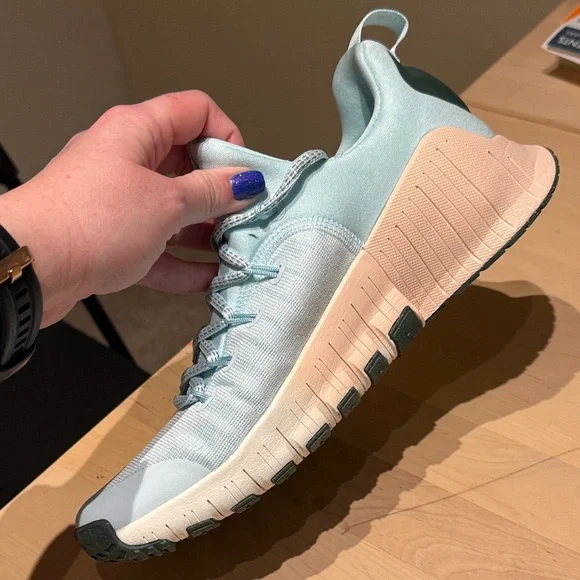 Nike Free Metcon 6 Training Shoes in Light Blue and Light Pink - Picture 11 of 14